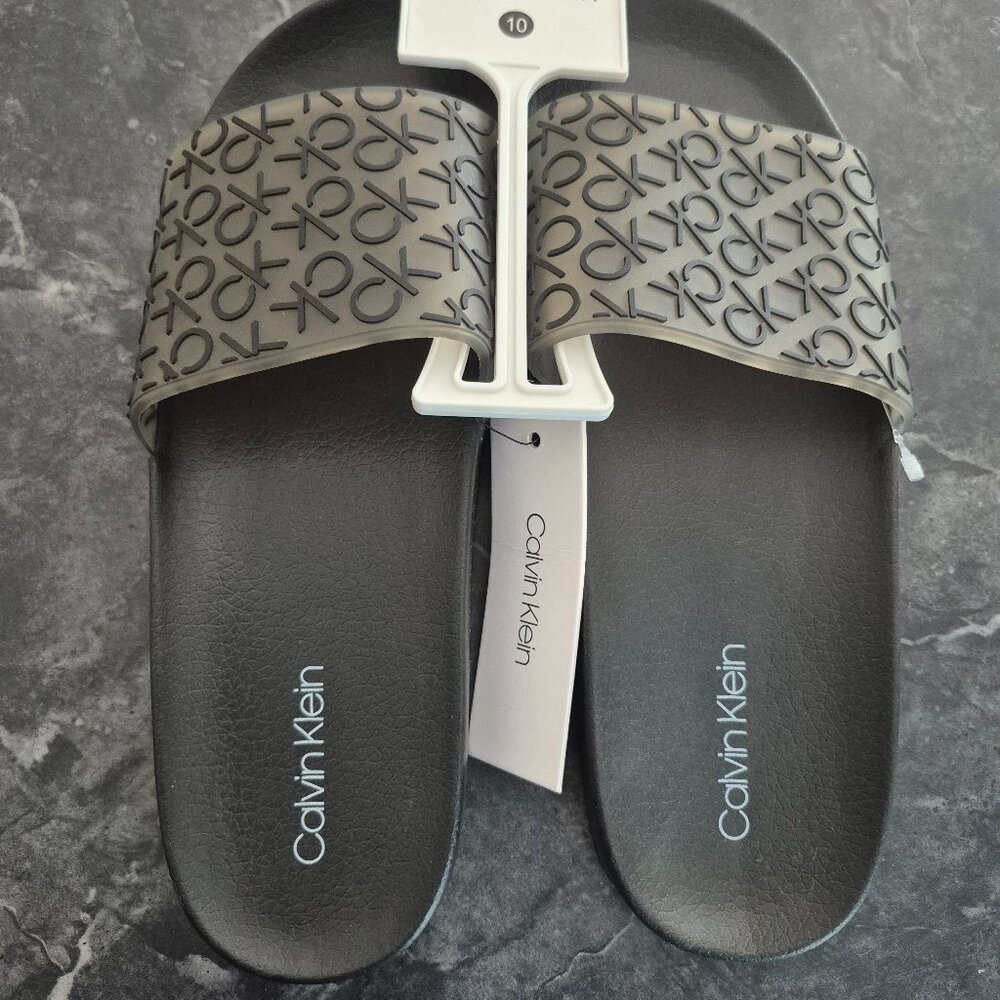 Calvin Klein Logo Slide Sandals – Size 10 – NWT (B1)